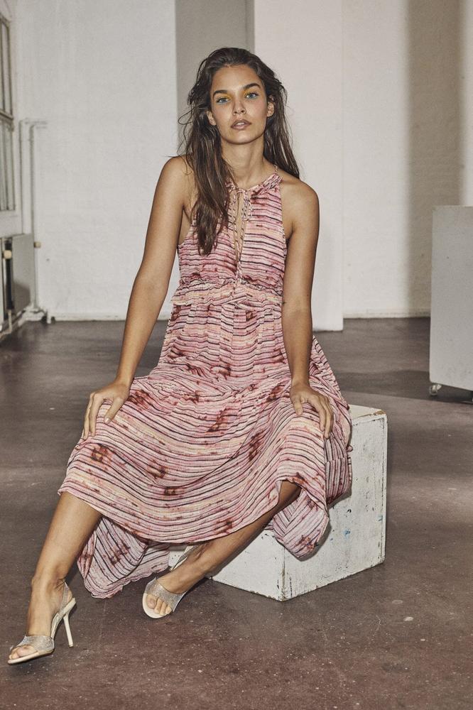 Maxikleid mit Liebe zum Detail