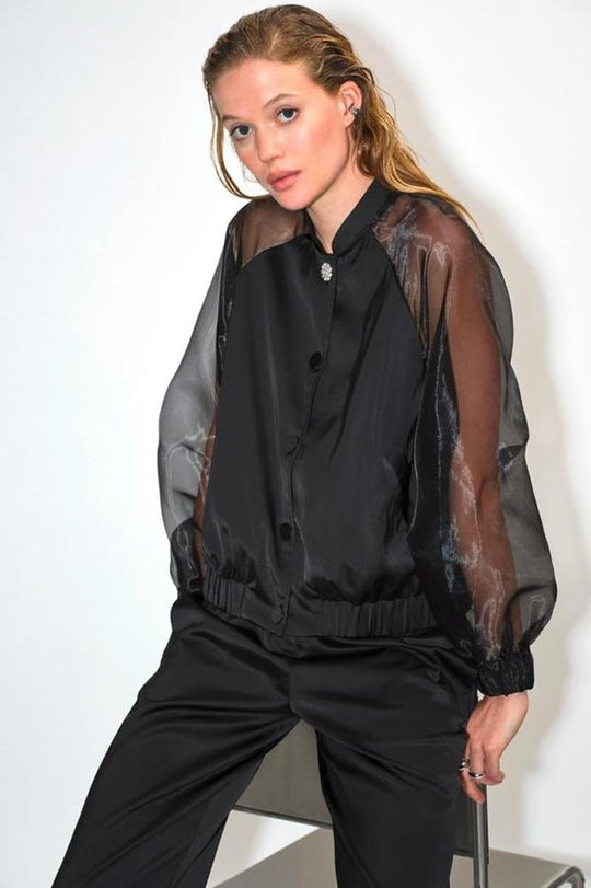 Schwarze Bomberjacke