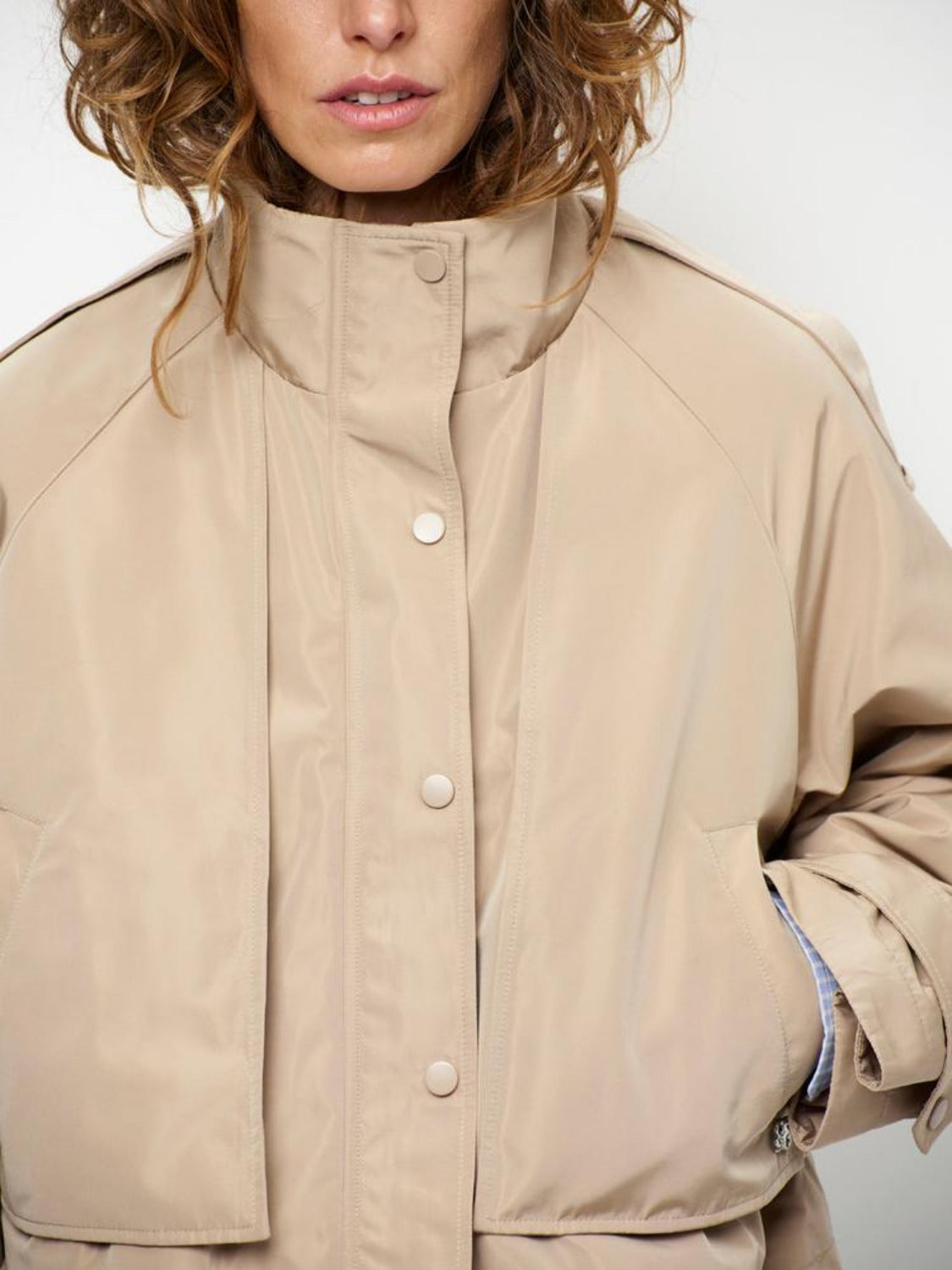 Dante6 helle Jacke im Trenchcoat Style