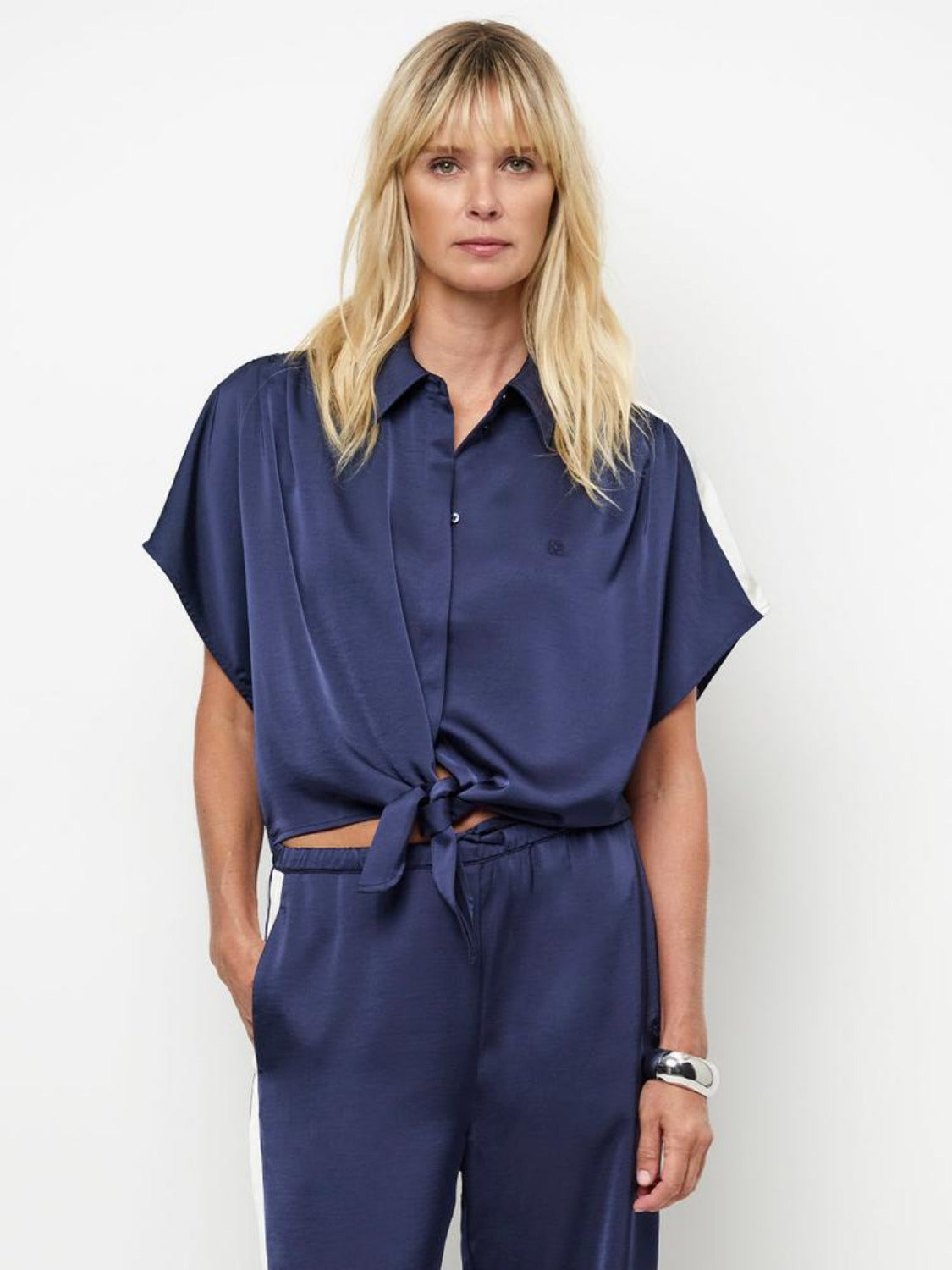 Dante6 - blaue Wickelbluse