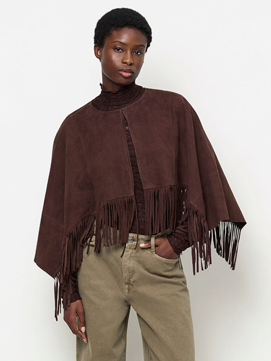 dunkelbrauner Poncho mit Fransen