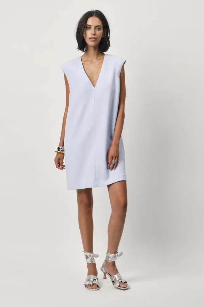 Eleganz Pur – Kleid Peyton in Crystal Blue-Dante6-HEIDA Fashion