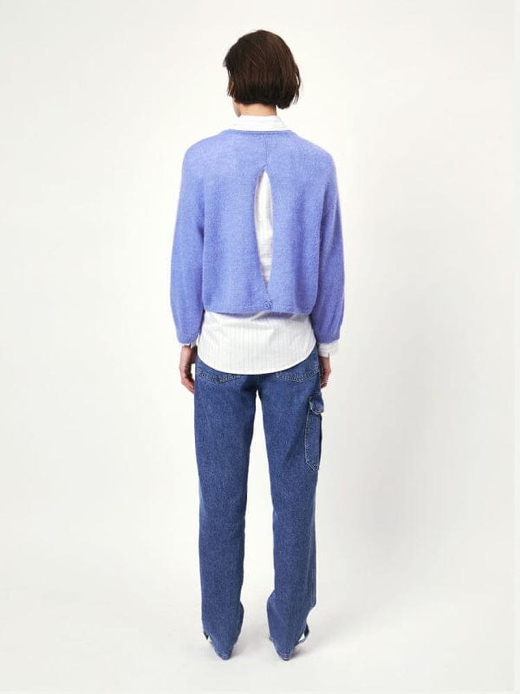 Pullover mit Rückenöffnung