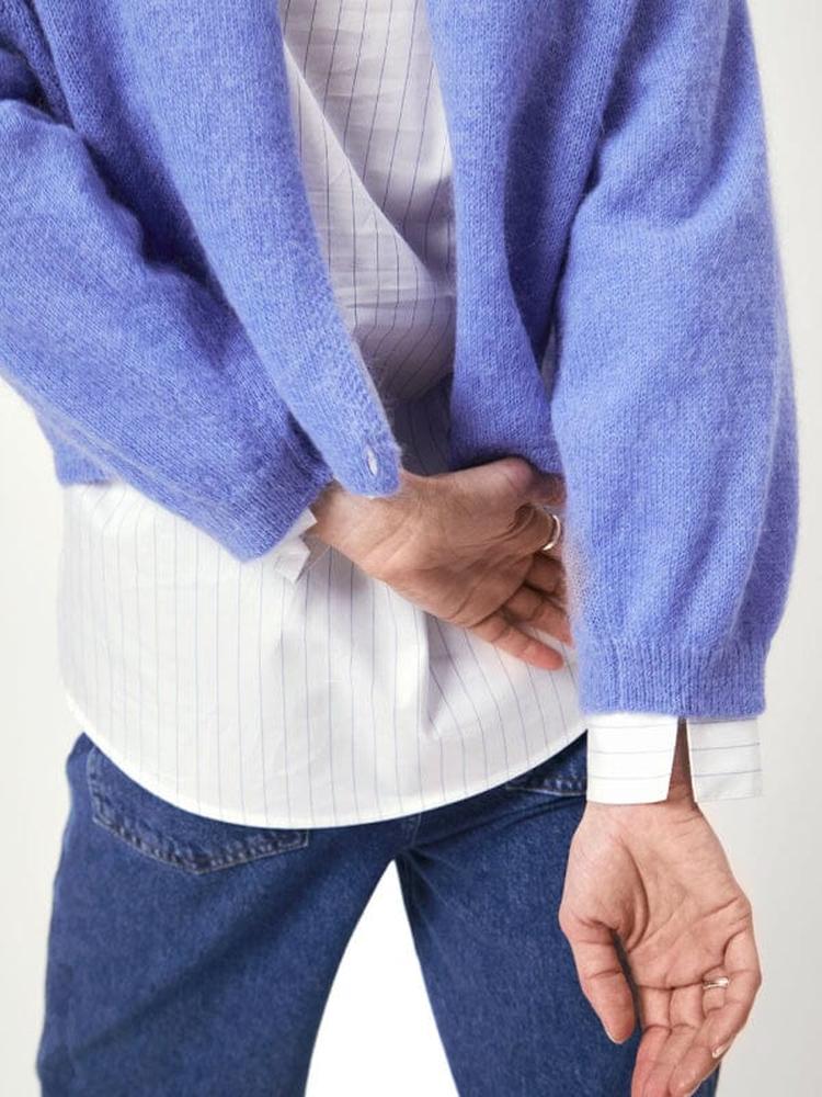 Pullover mit Rückenöffnung