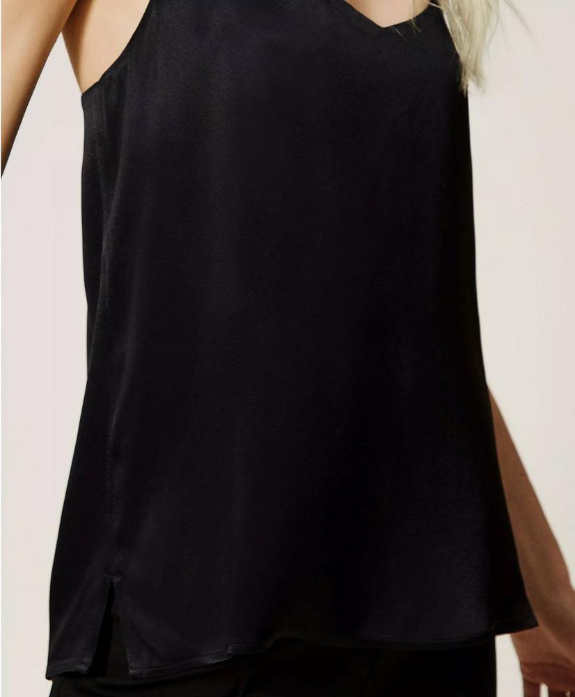 Schwarzes Top mit schmalen Trägern von TWINSET