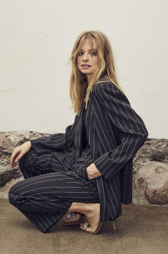 Stilvolle Nadelstreifenhose